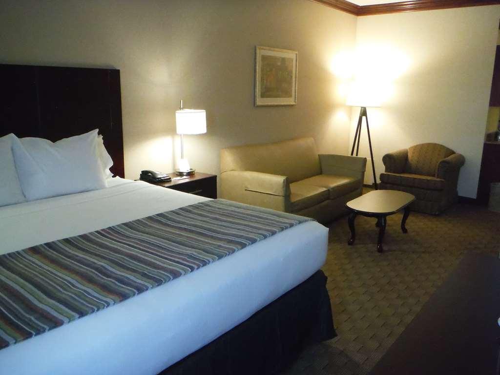 Spring Lake Inn & Suites - Fayetteville Room photo